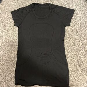 S/S Black Lululemon Swiftly Tech Shirt